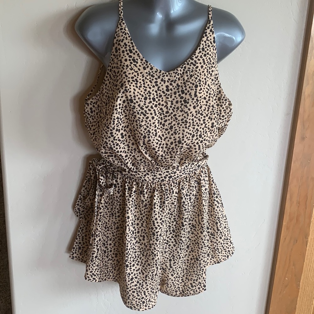 Women leopard print romper